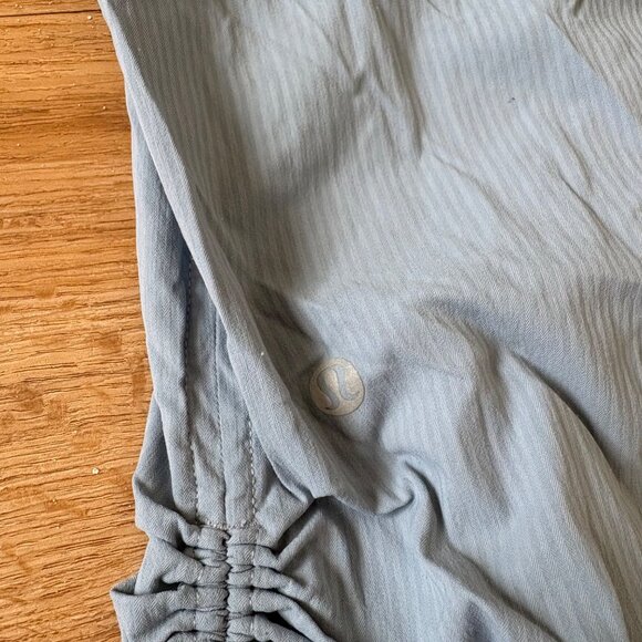 Lululemon Athletic Dance Studio MR Cropped Pants Belgian Blue Women’s Sz 10 - Picture 10 of 12